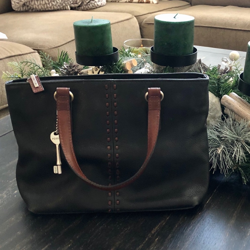 Black Leather Fossil Purse with Brown Details